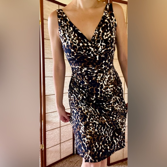 Ralph Lauren animal print faux wrap ruched front v neck sleeveless dress - Picture 5 of 8